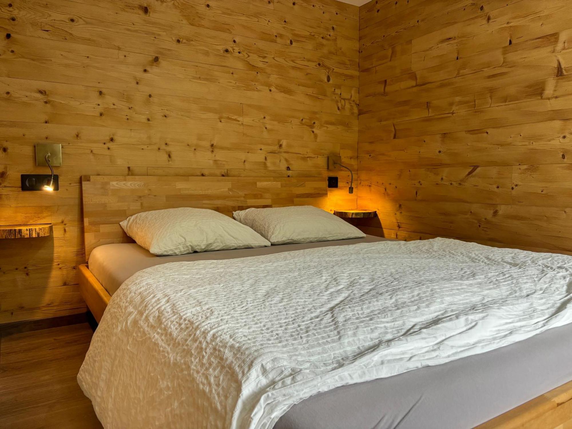 La Ferme De Rochesson, Jacuzzis & Piscine Commune Экстерьер фото